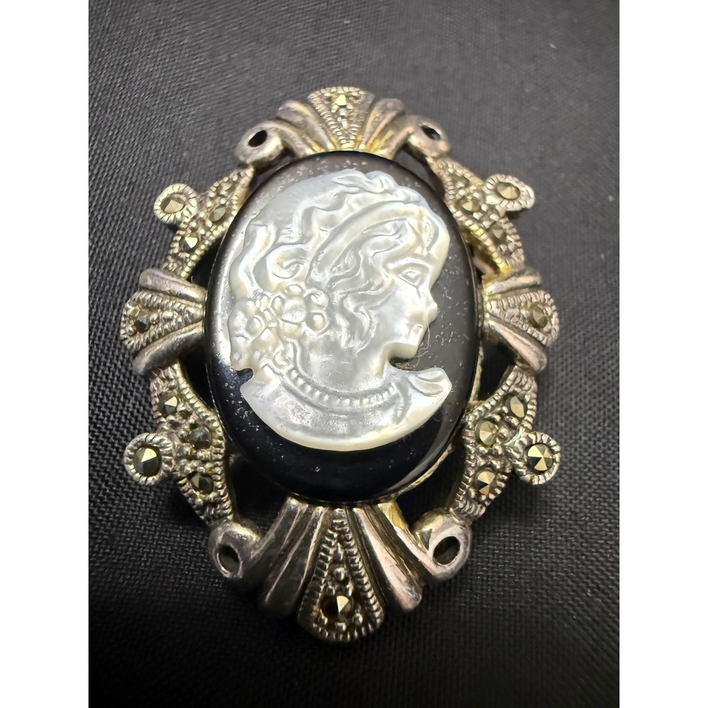 Vintage 925 Sterling Silver Marcasite Mother of Pearl Cameo Brooch Pendant